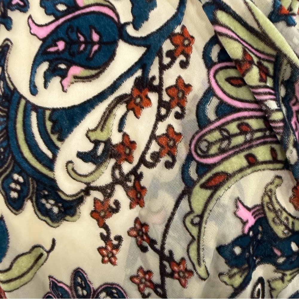 Urban Outfitters Floral Paisley Wrap - Picture 3 of 4